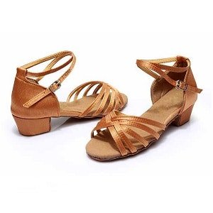 paidika-papoytsia-latin-plekto-kafe-mpronze